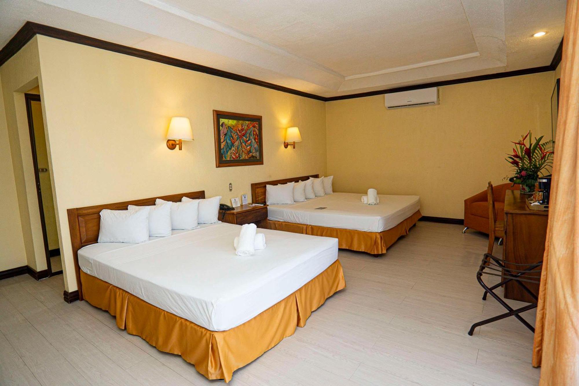 Best Western Hotel & Casino Kamuk Manuel Antonio Eksteriør billede